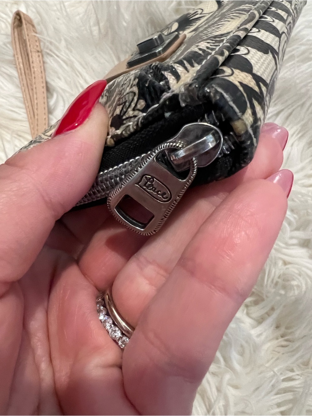 Sakroots Black & Cream Patterned Wristlet with Tan Strap - Picture 4 of 8